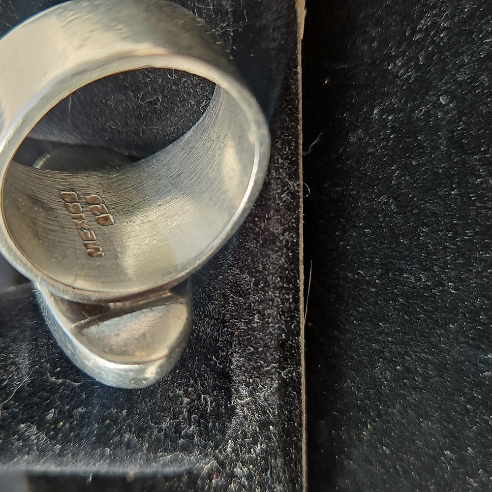 Silver & Black Oval Statement Ring - image 2